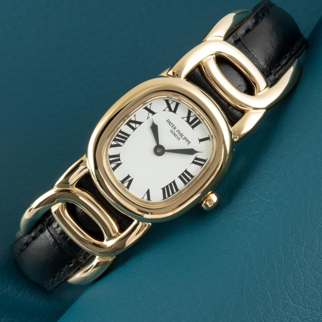 Patek Philippe Lady Golden Ellipse 18K